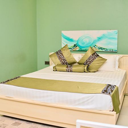 Hotel Amaranth Dar es Salaam Bagian luar foto